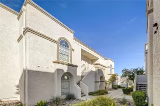 Photo #2: 2474142 Listing 