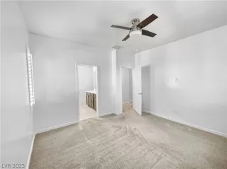 Photo #3: 2474156 Listing