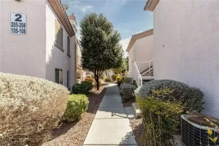 Photo #1: 2474183 Listing 