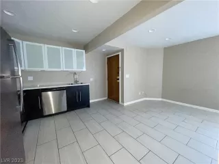 Photo #5: 2474199 Listing 