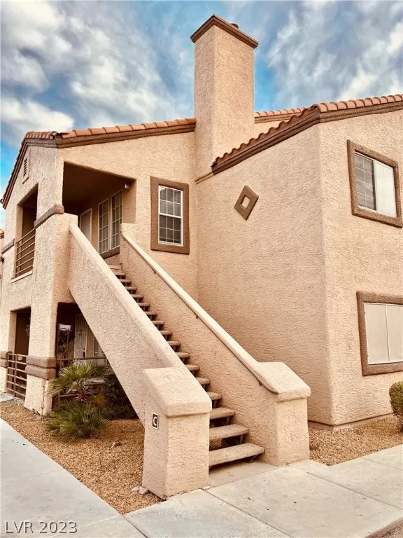 MLS: 2474209 Condo For Sale