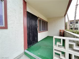 Photo #1: 2474218 Listing 