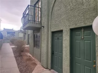 Photo #2: 2474251 Listing 