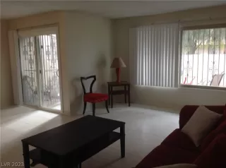 Photo #2: 2474294 Listing