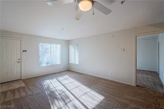 Photo #4: 2474330 Listing