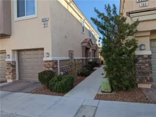 Photo #2: 2474389 Listing 