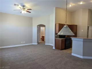 Photo #5: 2474389 Listing 