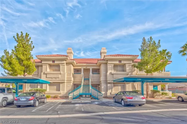 MLS: 2474396 Condo For Sale