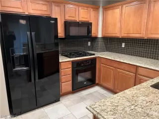 Photo #4: 2474409 Listing 