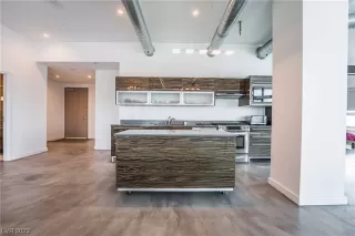 Photo #2: 2474410 Listing 