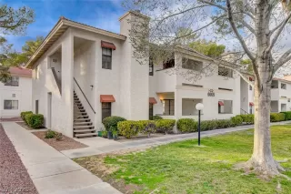 Photo #1: 2474413 Listing 