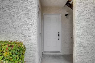 Photo #2: 2474413 Listing 