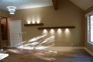 Photo #1: 2474415 Listing