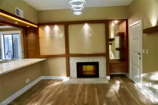 Photo #5: 2474415 Listing