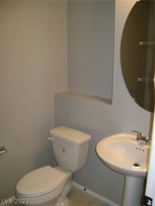 Photo #5: 2474422 Listing 