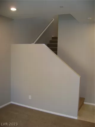 Photo #6: 2474422 Listing 