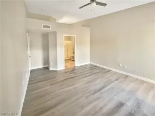 Photo #4: 2474437 Listing 