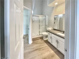 Photo #5: 2474437 Listing 