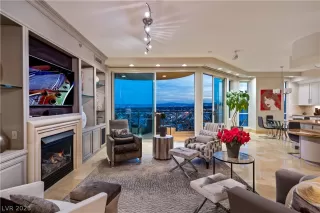 Photo #1: 2474449 Listing