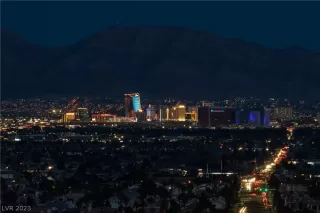 Photo #2: 2474449 Listing