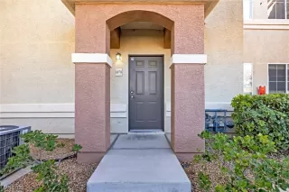 Photo #1: 2474475 Listing 