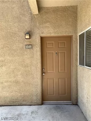 Photo #1: 2474515 Listing 