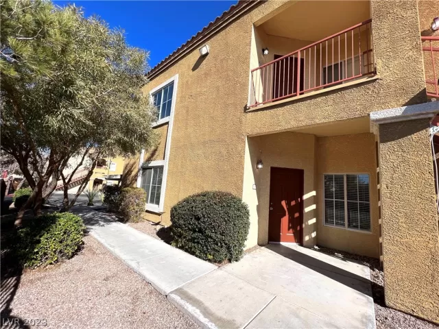 MLS: 2474602 Condo For Sale