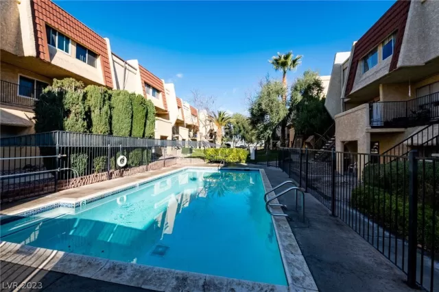 MLS: 2474625 Condo For Sale