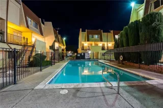 Photo #3: 2474625 Listing