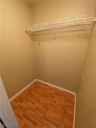 Photo #6: 2474633 Listing 