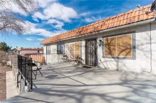 Photo #2: 2474699 Listing