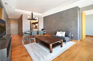 Photo #1: 2474703 Listing 