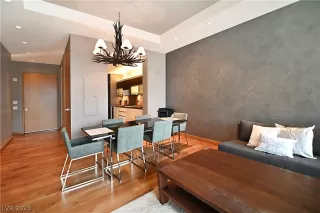 Photo #2: 2474703 Listing 