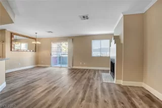 Photo #2: 2474772 Listing 