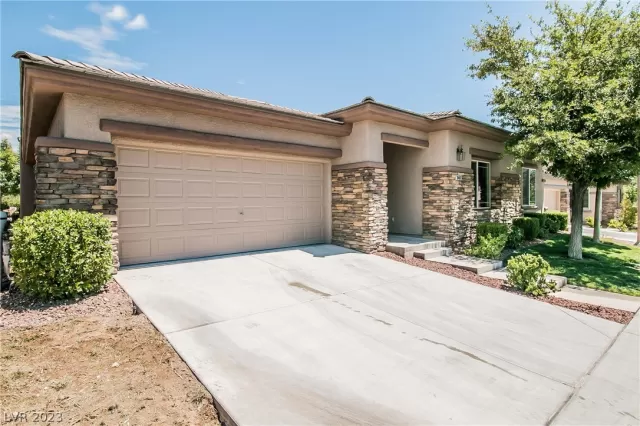 MLS: 2474789 Condo For Sale