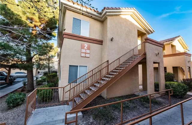 MLS: 2474829 Condo For Sale