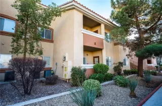 Photo #2: 2474829 Listing 