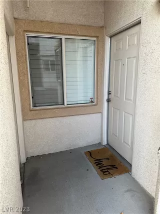 Photo #2: 2474862 Listing 