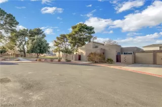 Photo #1: 2474880 Listing
