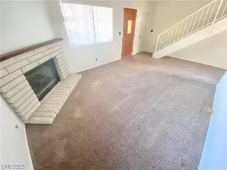 Photo #2: 2474896 Listing 