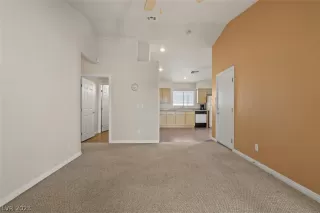 Photo #2: 2474897 Listing