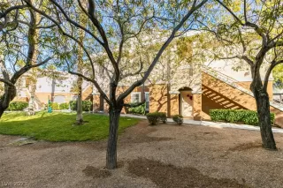 Photo #2: 2474916 Listing 