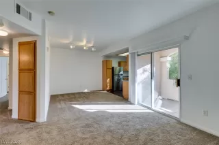 Photo #3: 2474916 Listing 