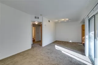 Photo #6: 2474916 Listing 