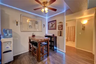 Photo #6: 2474917 Listing