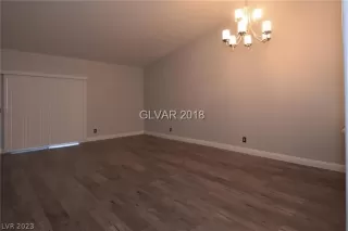 Photo #6: 2474918 Listing 