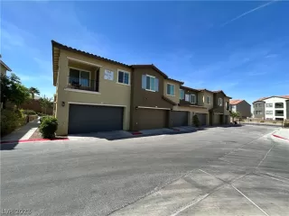 Photo #1: 2474919 Listing