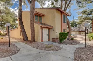 Photo #2: 2474983 Listing 