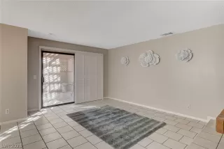 Photo #4: 2474983 Listing 