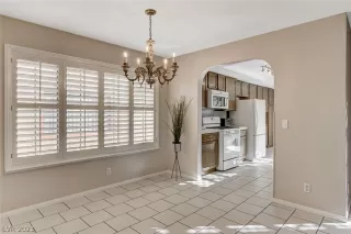 Photo #6: 2474983 Listing 